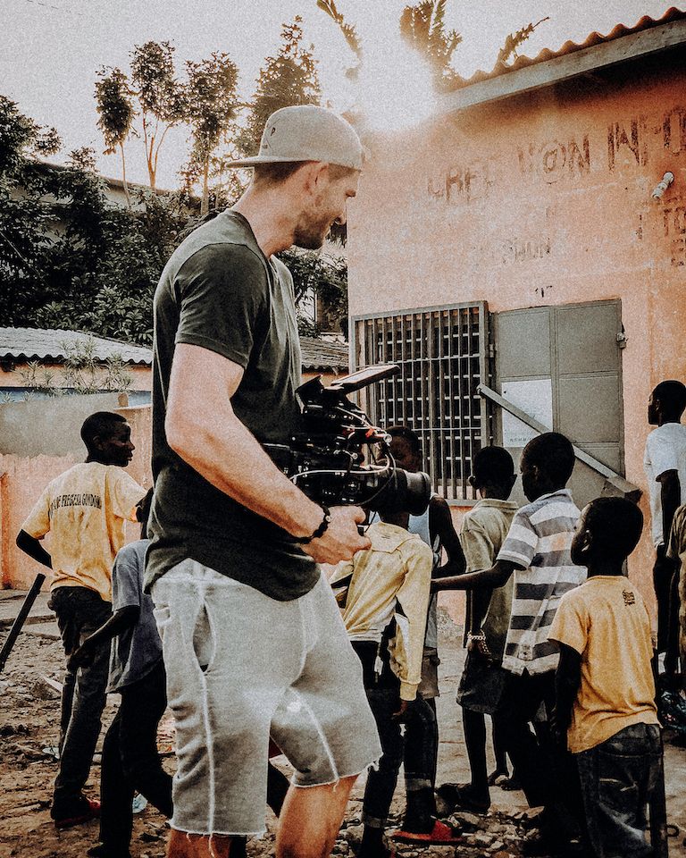 Kinder in einem Waisenhaus in Kenia